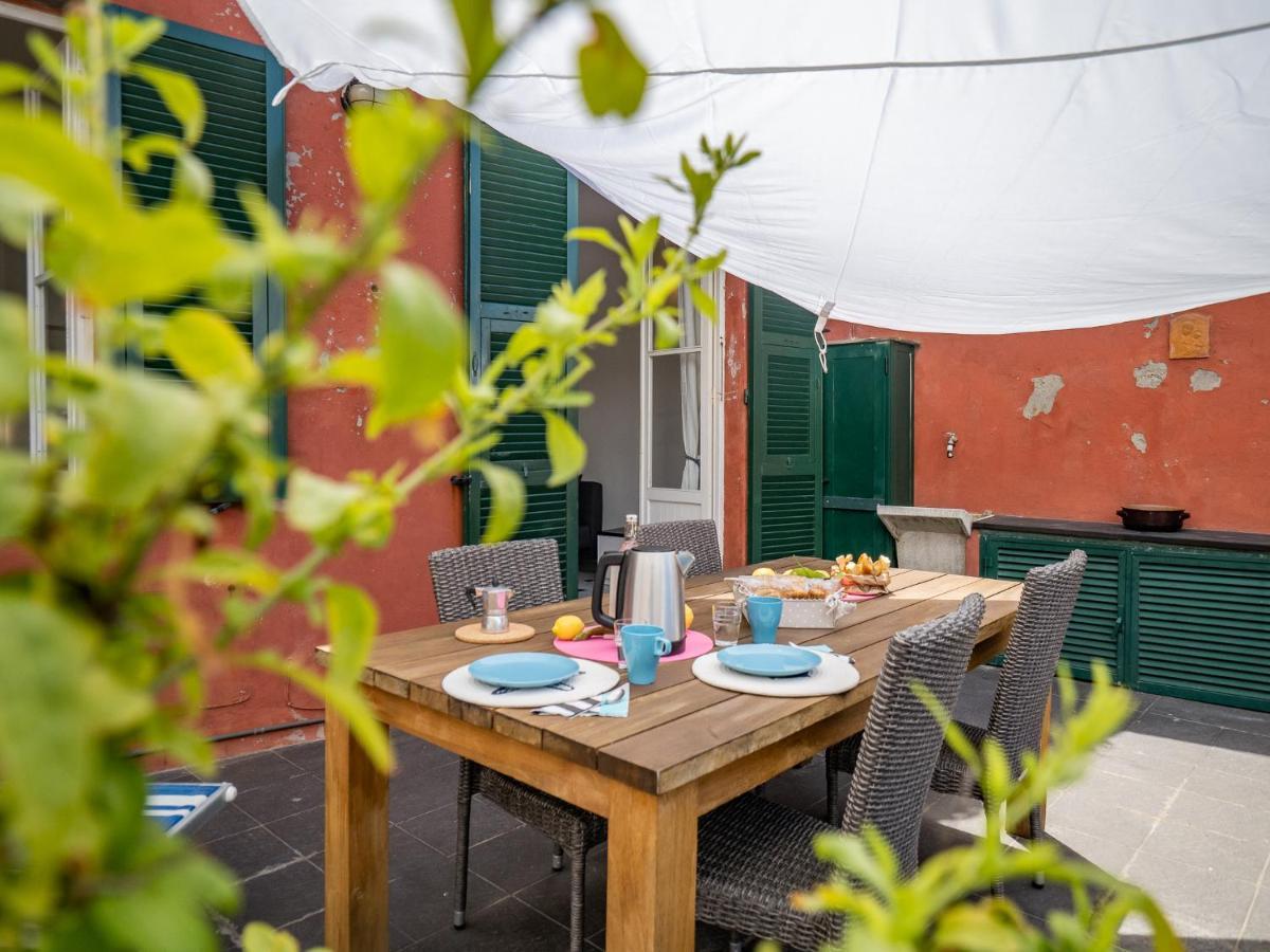 La Casa Di Eroico Vino Aparthotel Vernazza Luaran gambar
