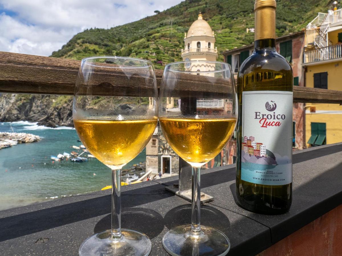 La Casa Di Eroico Vino Aparthotel Vernazza Luaran gambar