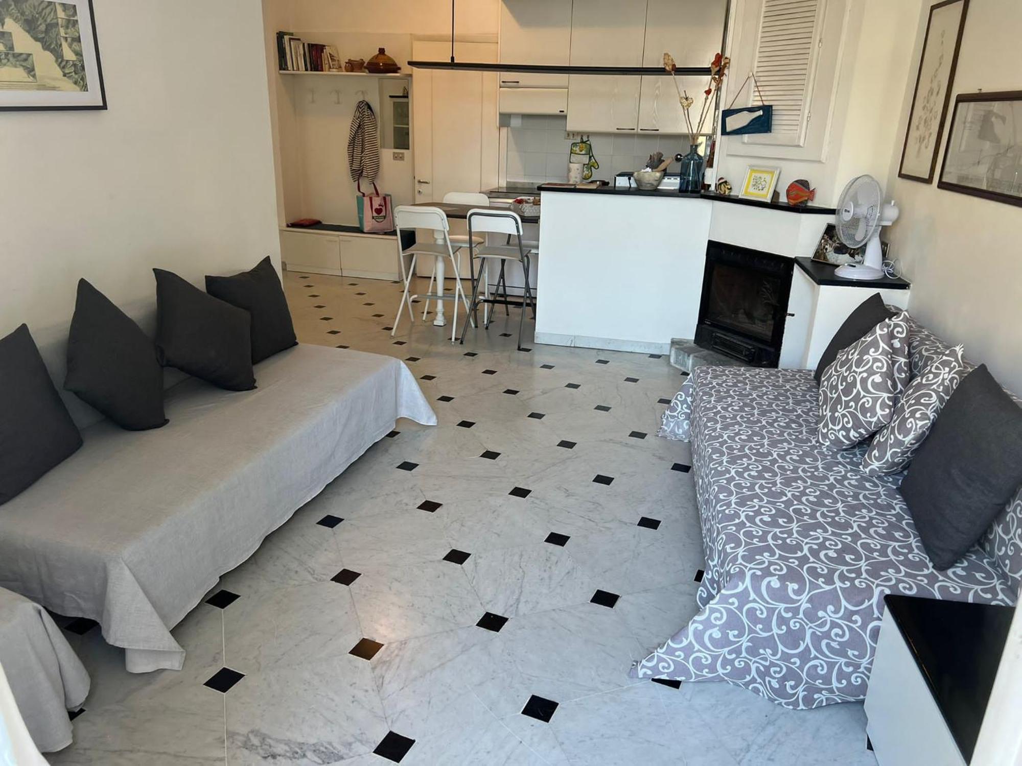 La Casa Di Eroico Vino Aparthotel Vernazza Luaran gambar