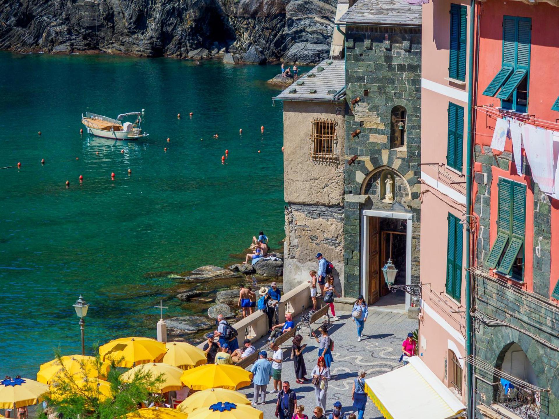 La Casa Di Eroico Vino Aparthotel Vernazza Luaran gambar