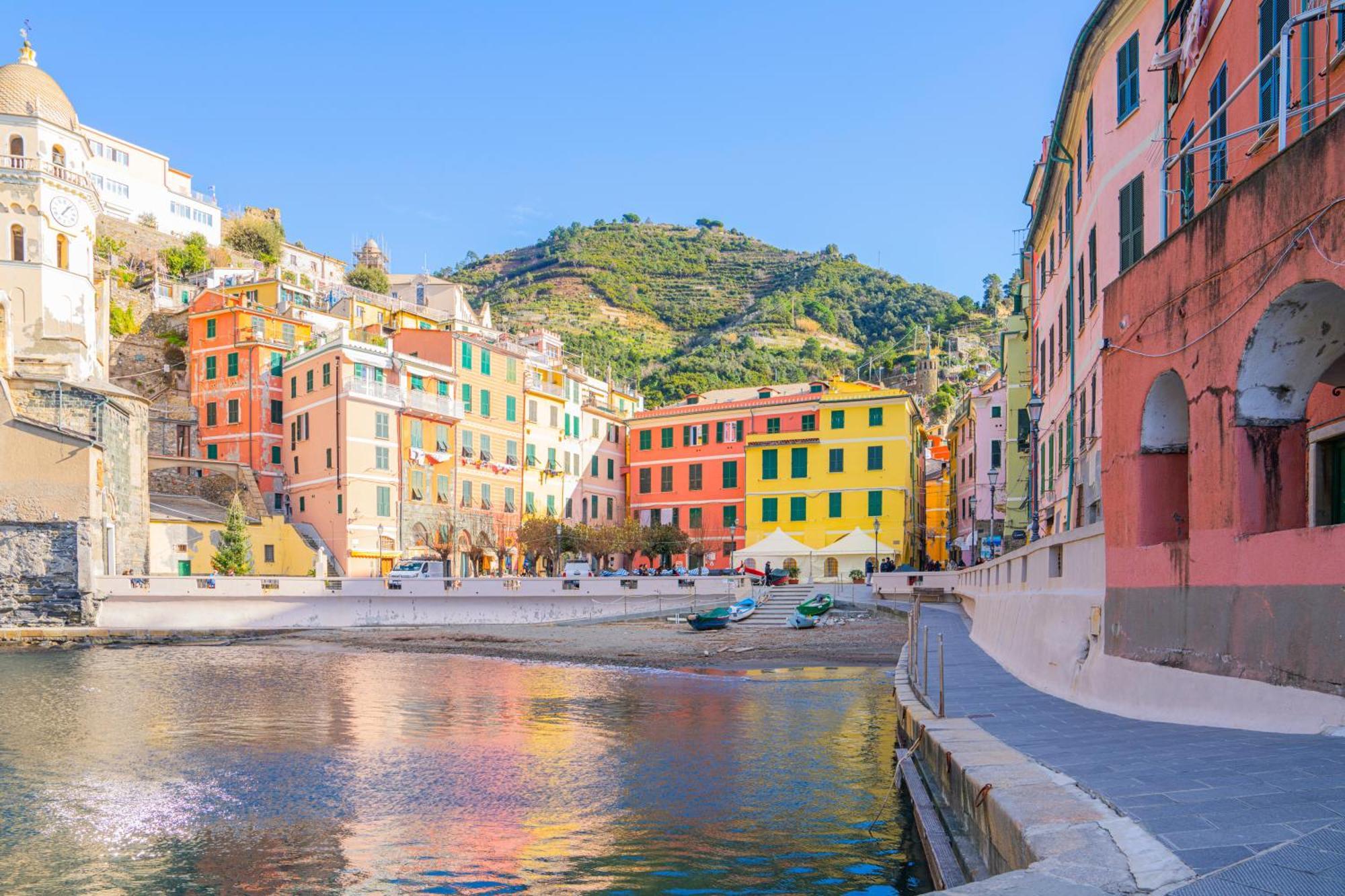 La Casa Di Eroico Vino Aparthotel Vernazza Luaran gambar